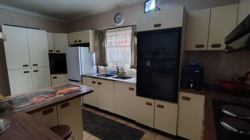 3 Bedroom Property for Sale in Risecliff KwaZulu-Natal