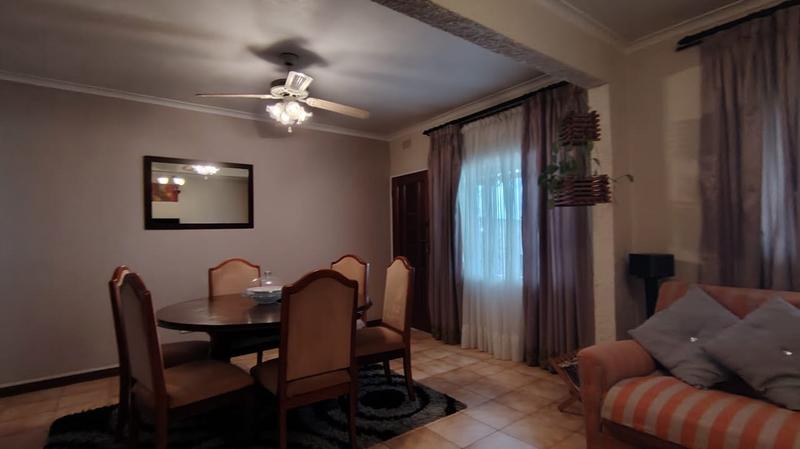 3 Bedroom Property for Sale in Risecliff KwaZulu-Natal