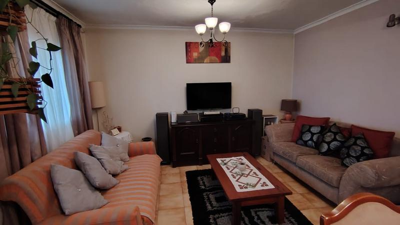 3 Bedroom Property for Sale in Risecliff KwaZulu-Natal