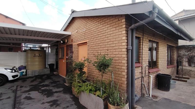 3 Bedroom Property for Sale in Risecliff KwaZulu-Natal