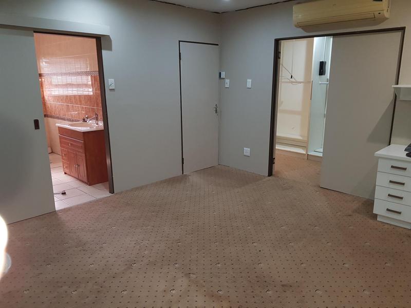 4 Bedroom Property for Sale in Raisethorpe KwaZulu-Natal