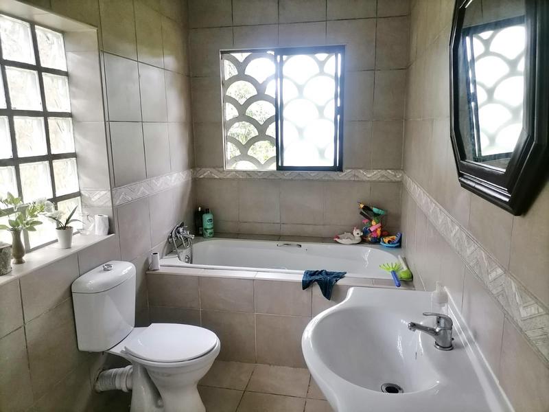 4 Bedroom Property for Sale in Amanzimtoti KwaZulu-Natal