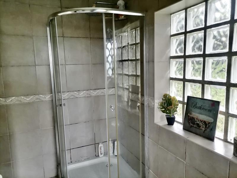 4 Bedroom Property for Sale in Amanzimtoti KwaZulu-Natal