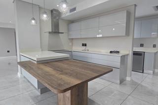 To Let 4 Bedroom Property for Rent in Berea KwaZulu-Natal