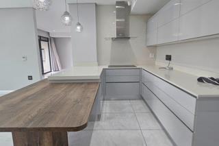 To Let 4 Bedroom Property for Rent in Berea KwaZulu-Natal