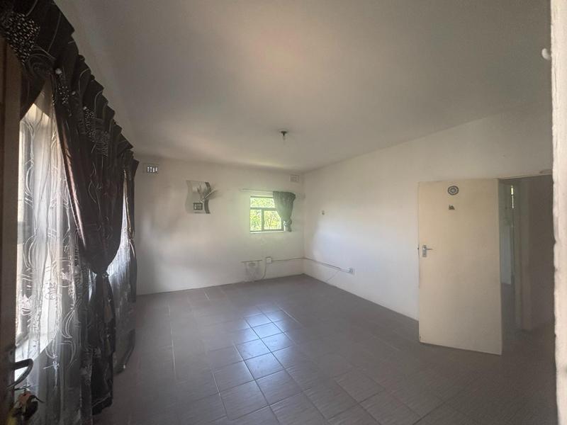 4 Bedroom Property for Sale in Reservoir Hills KwaZulu-Natal