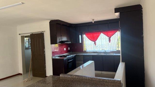 To Let 2 Bedroom Property for Rent in Chatsworth KwaZulu-Natal