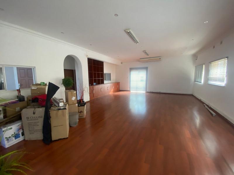 Commercial Property for Sale in Essenwood KwaZulu-Natal