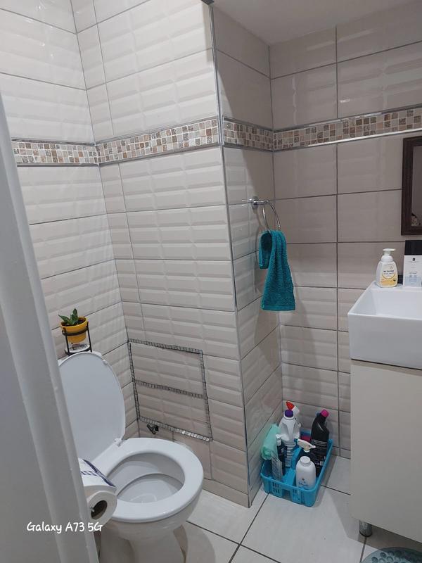 1 Bedroom Property for Sale in North Beach KwaZulu-Natal