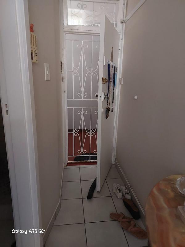 1 Bedroom Property for Sale in North Beach KwaZulu-Natal