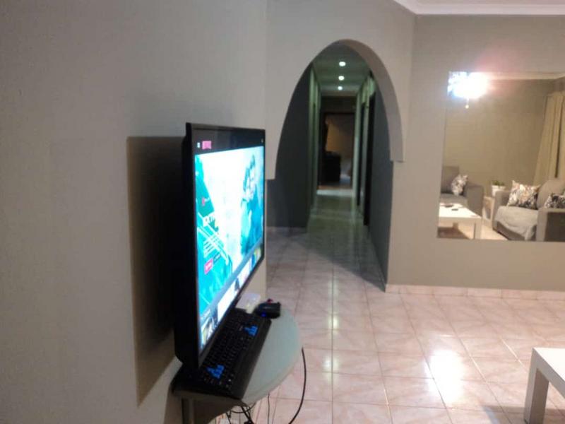To Let 4 Bedroom Property for Rent in Bluff KwaZulu-Natal