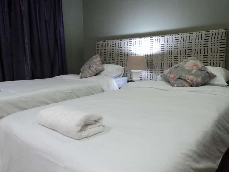 To Let 4 Bedroom Property for Rent in Bluff KwaZulu-Natal
