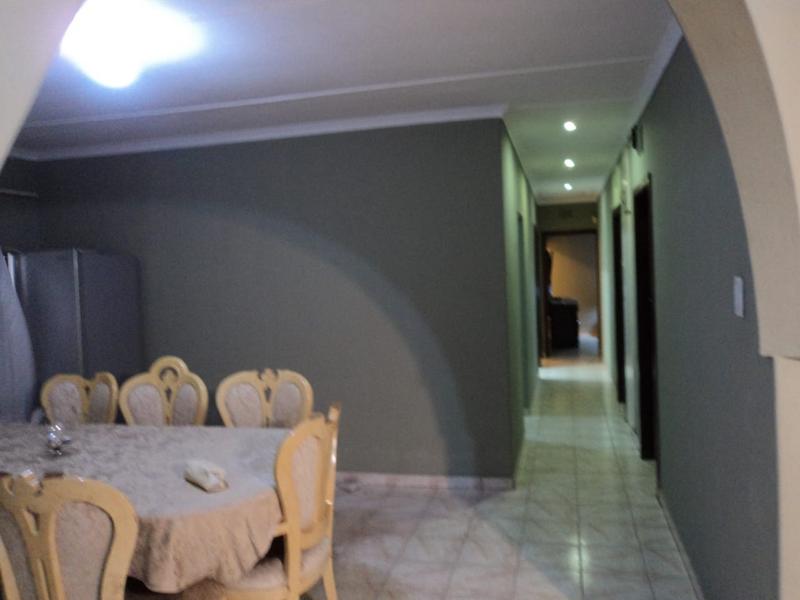 To Let 4 Bedroom Property for Rent in Bluff KwaZulu-Natal
