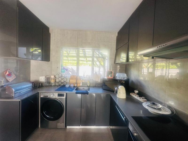 To Let 3 Bedroom Property for Rent in Bluff KwaZulu-Natal