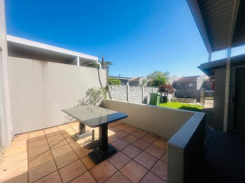 To Let 3 Bedroom Property for Rent in Bluff KwaZulu-Natal