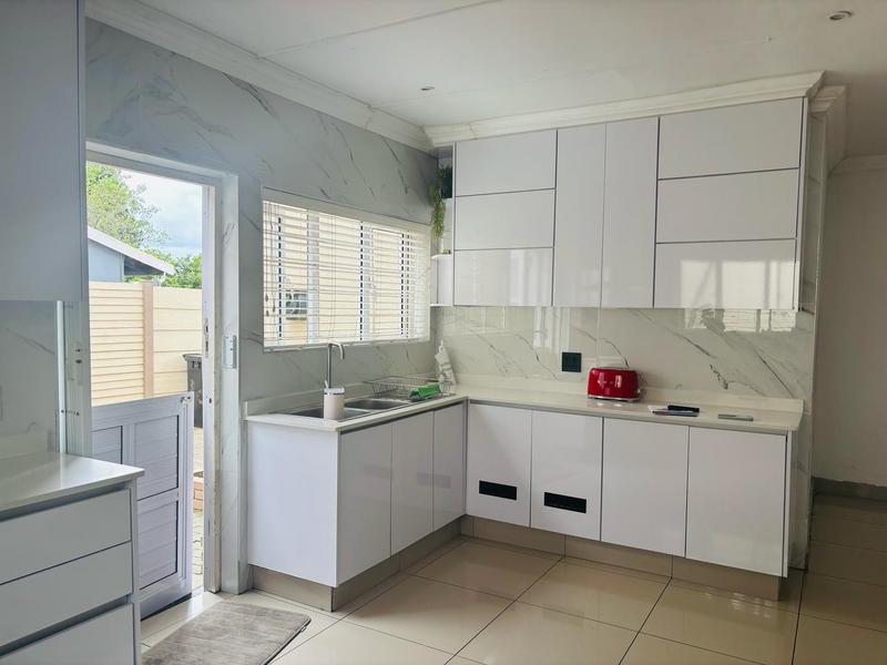 4 Bedroom Property for Sale in Carrington Heights KwaZulu-Natal