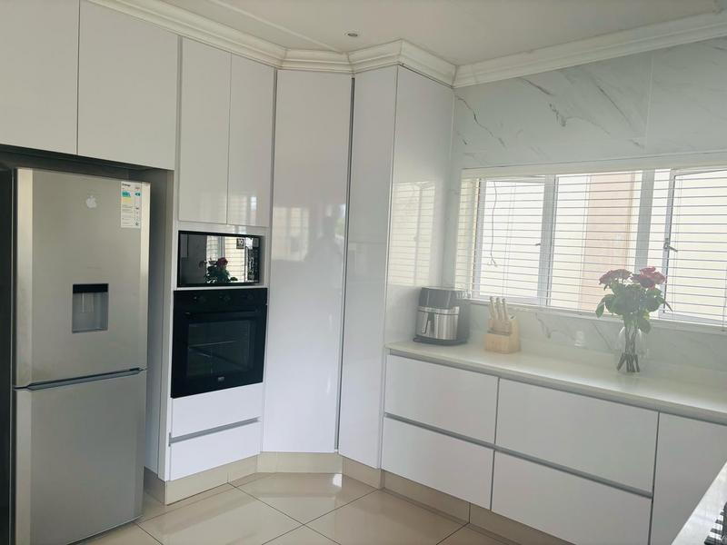 4 Bedroom Property for Sale in Carrington Heights KwaZulu-Natal