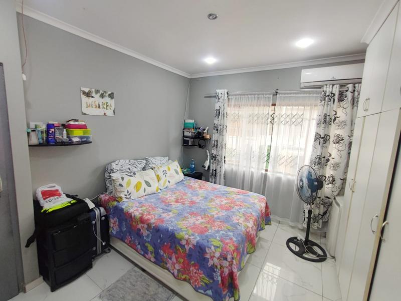 3 Bedroom Property for Sale in Sherwood KwaZulu-Natal