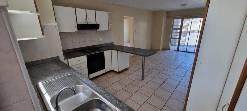 To Let 2 Bedroom Property for Rent in Margate KwaZulu-Natal