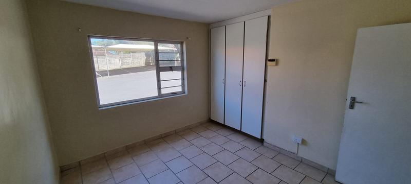 To Let 2 Bedroom Property for Rent in Margate KwaZulu-Natal