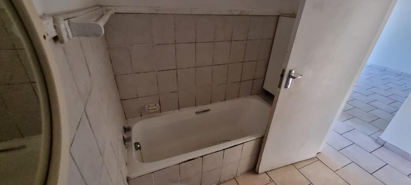 To Let 2 Bedroom Property for Rent in Margate KwaZulu-Natal