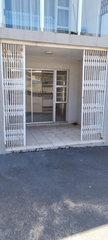 To Let 2 Bedroom Property for Rent in Margate KwaZulu-Natal