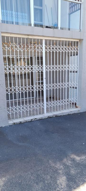 To Let 2 Bedroom Property for Rent in Margate KwaZulu-Natal