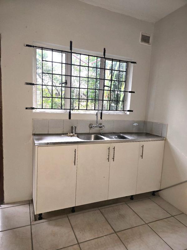 To Let 2 Bedroom Property for Rent in Clare Estate KwaZulu-Natal