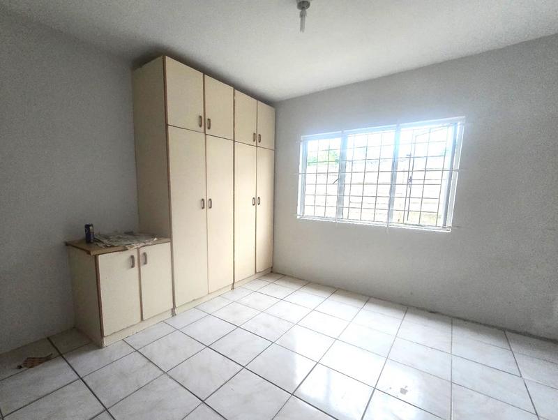 To Let 2 Bedroom Property for Rent in Clare Estate KwaZulu-Natal
