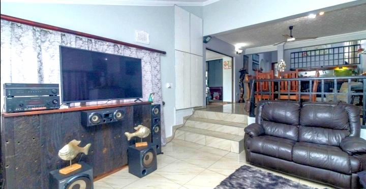 To Let 4 Bedroom Property for Rent in Meer En See KwaZulu-Natal