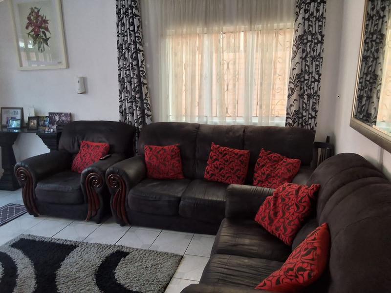 3 Bedroom Property for Sale in Crossmoor KwaZulu-Natal
