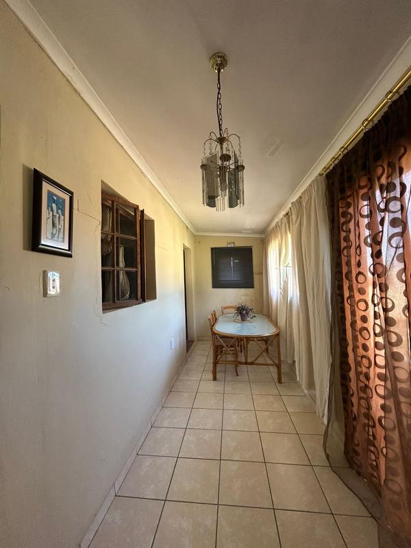 To Let 2 Bedroom Property for Rent in Port Edward KwaZulu-Natal