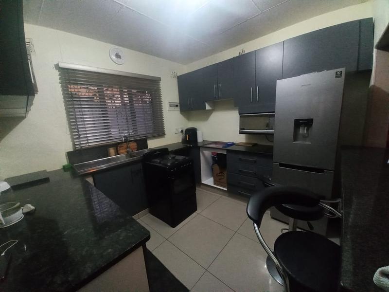 2 Bedroom Property for Sale in Westcliff KwaZulu-Natal