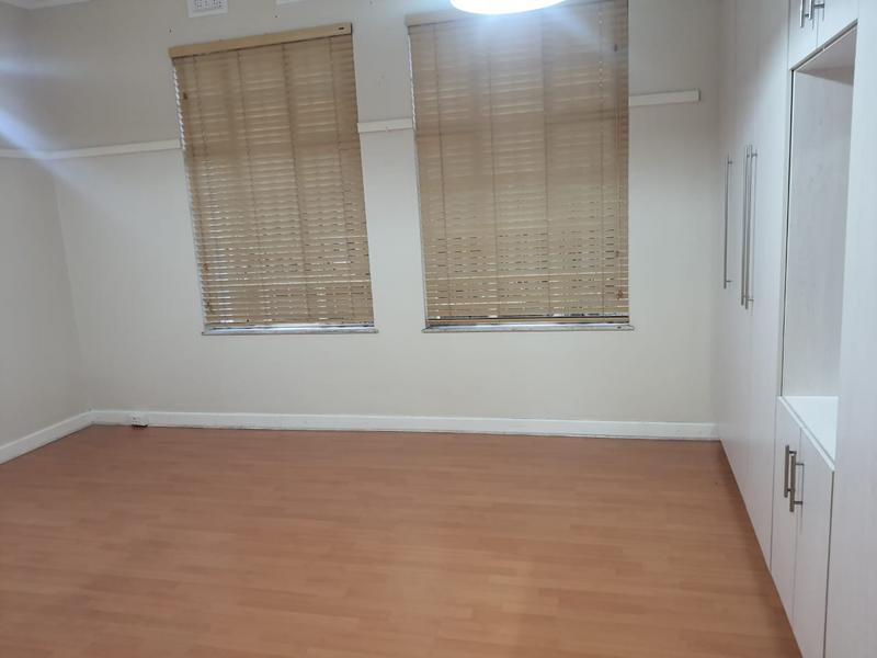 To Let 3 Bedroom Property for Rent in Essenwood KwaZulu-Natal