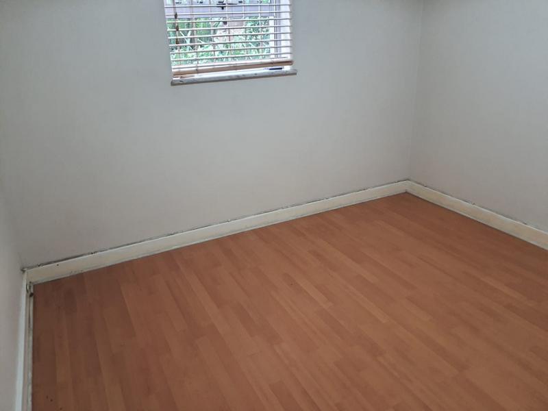 To Let 3 Bedroom Property for Rent in Essenwood KwaZulu-Natal