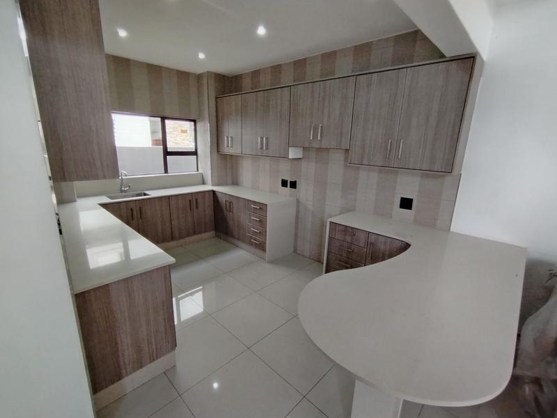 4 Bedroom Property for Sale in Izinga KwaZulu-Natal