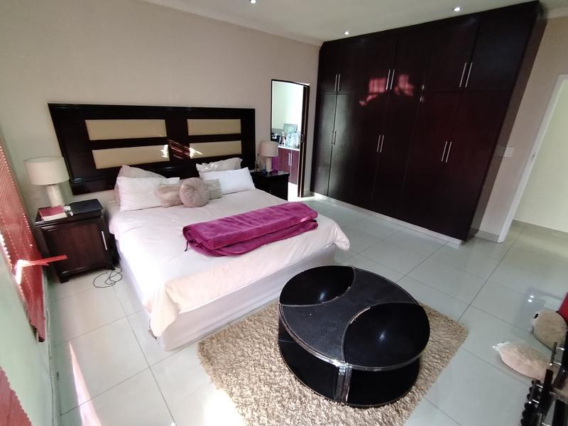 4 Bedroom Property for Sale in Mount Edgecombe Country Estate KwaZulu-Natal