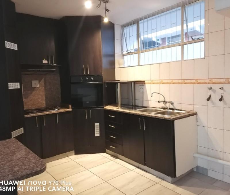 To Let 2 Bedroom Property for Rent in Pinetown KwaZulu-Natal