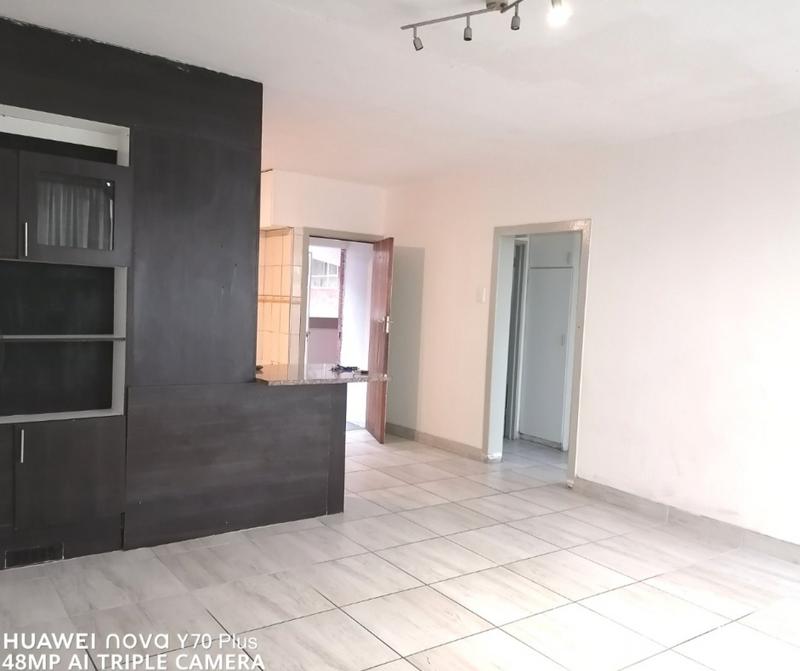 To Let 2 Bedroom Property for Rent in Pinetown KwaZulu-Natal
