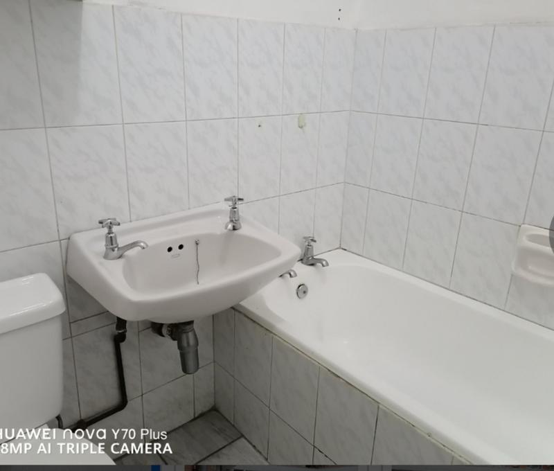 To Let 2 Bedroom Property for Rent in Pinetown KwaZulu-Natal
