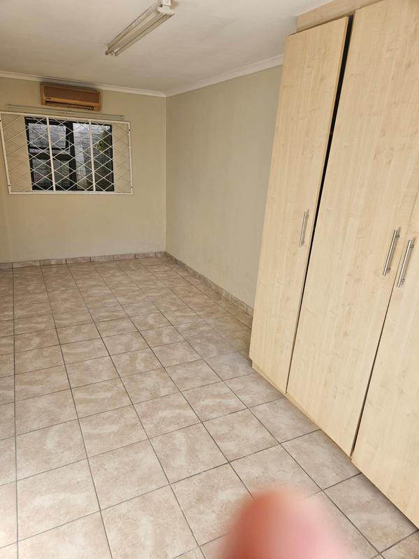To Let 1 Bedroom Property for Rent in Durban North KwaZulu-Natal