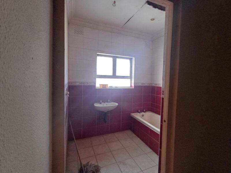 Commercial Property for Sale in Isipingo KwaZulu-Natal