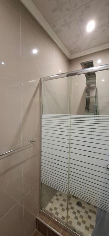 3 Bedroom Property for Sale in Stonebridge KwaZulu-Natal