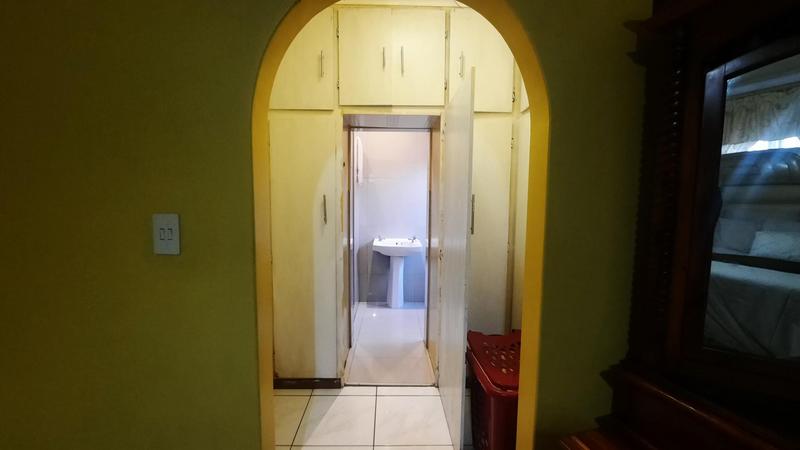 To Let 5 Bedroom Property for Rent in Glen Anil KwaZulu-Natal