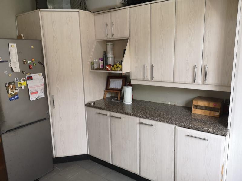 To Let 2 Bedroom Property for Rent in Glenwood KwaZulu-Natal