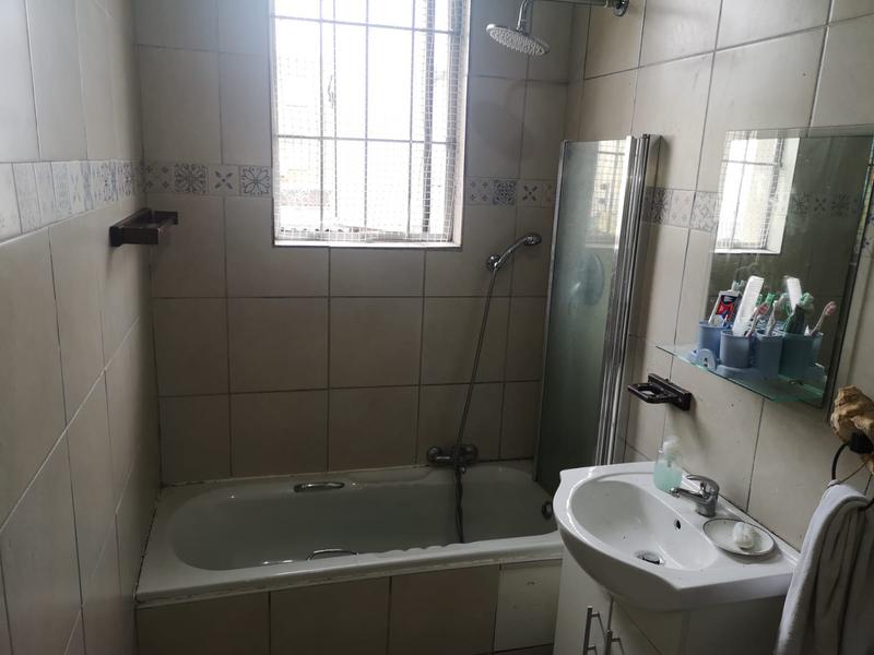 To Let 2 Bedroom Property for Rent in Glenwood KwaZulu-Natal