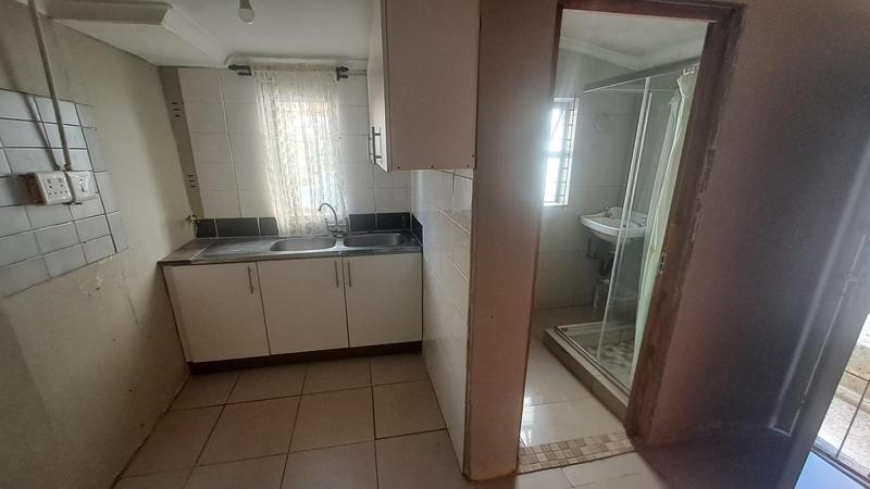 2 Bedroom Property for Sale in Overport KwaZulu-Natal