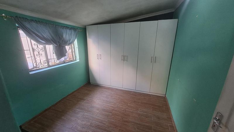 2 Bedroom Property for Sale in Overport KwaZulu-Natal