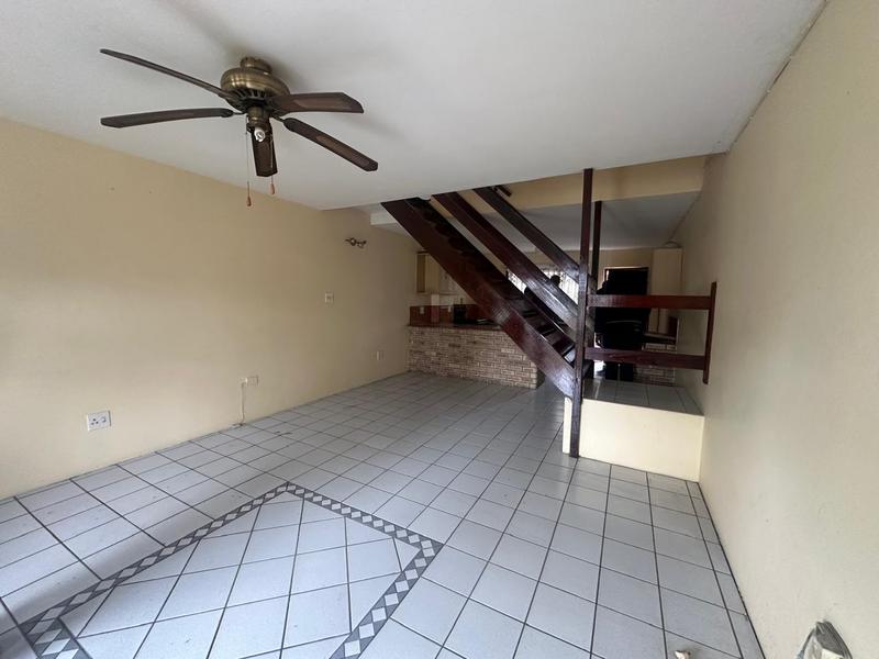 2 Bedroom Property for Sale in Woodlands KwaZulu-Natal