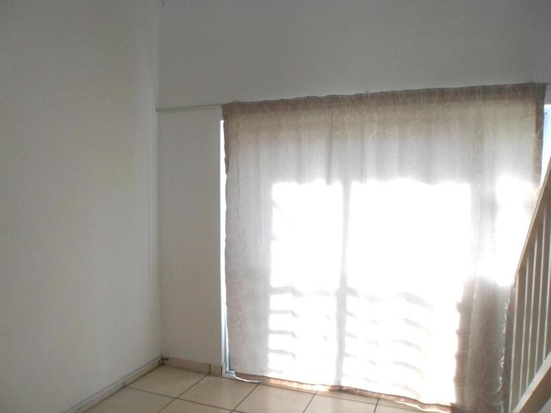 To Let 1 Bedroom Property for Rent in Morningside KwaZulu-Natal